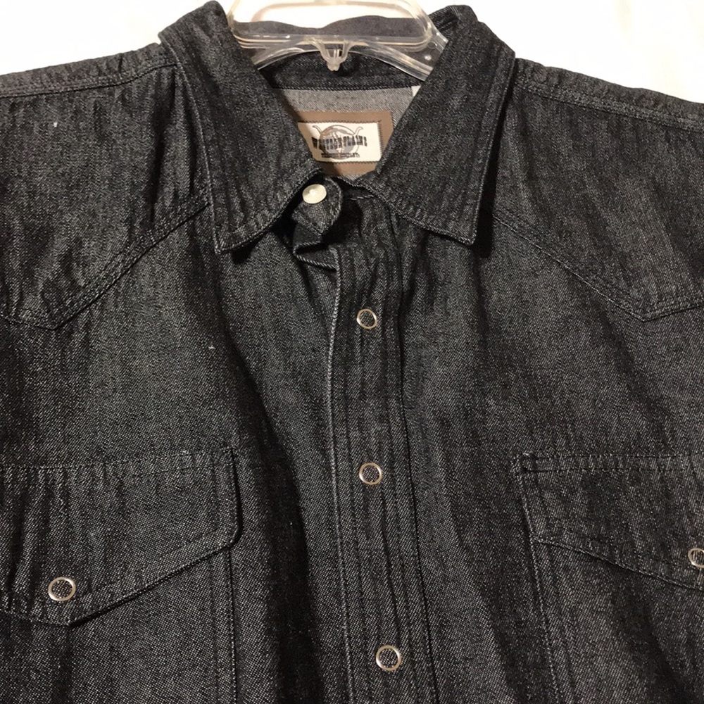Western Plains Trading Company 100% denim long sleeve shirt. Nwt
